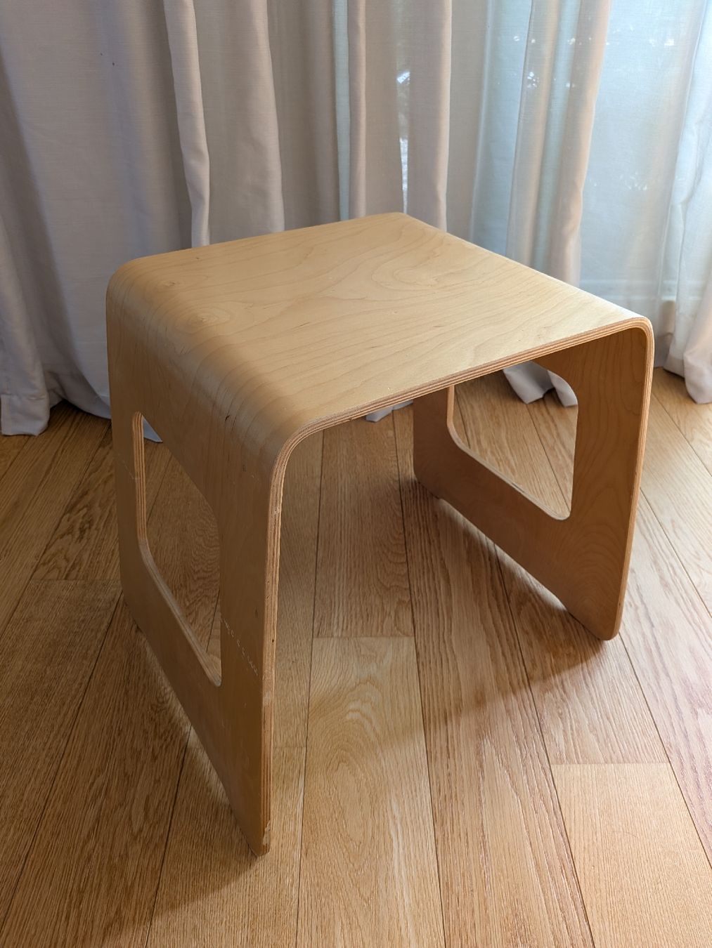 Ikea Hocker: Vintage Ikea Benjamin Hocker – Gebraucht aus Winterthur von Prishy