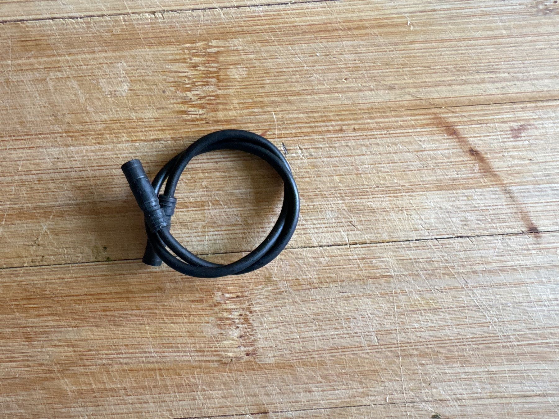 Shimano Pièces détachées: Câble Shimano di2 SD-50 350mm – D'occasion à Biel/Bienne par pat_kh7v