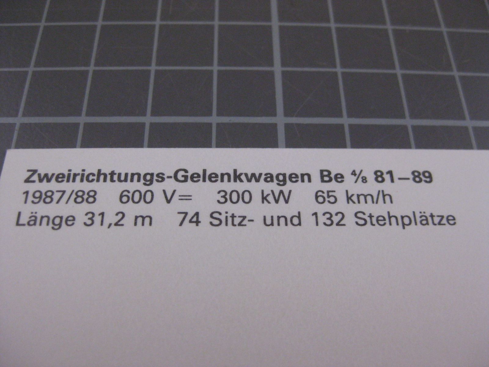 Cartoline postali: AK Bern Helvetiaplatz mit Zug – Nuovo (secondo la descrizione) da Malters venduto da Marosko 2