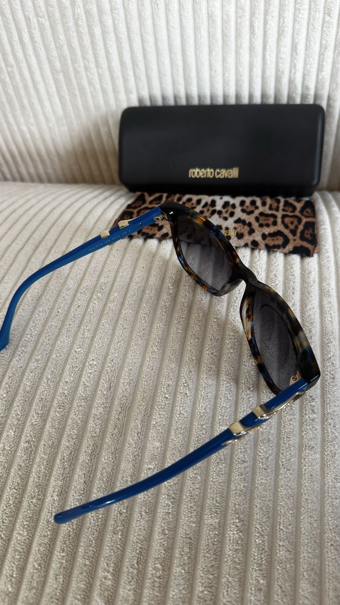 Roberto Cavalli Occhiali & Lenti: Roberti Cavalli Sonnenbrille – Nuovo (secondo la descrizione) da Zürich venduto da Glamour2019 1