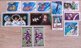 12 Briefmarken Weltraum differentes timbres Espace francobol