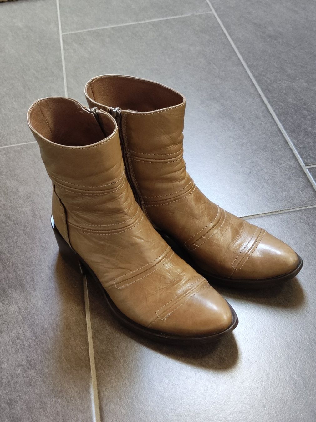 Scarpe da donna: Stiefeletten von Spiral in Grösse 36 – Usato da Wohlen AG venduto da Tikale 3