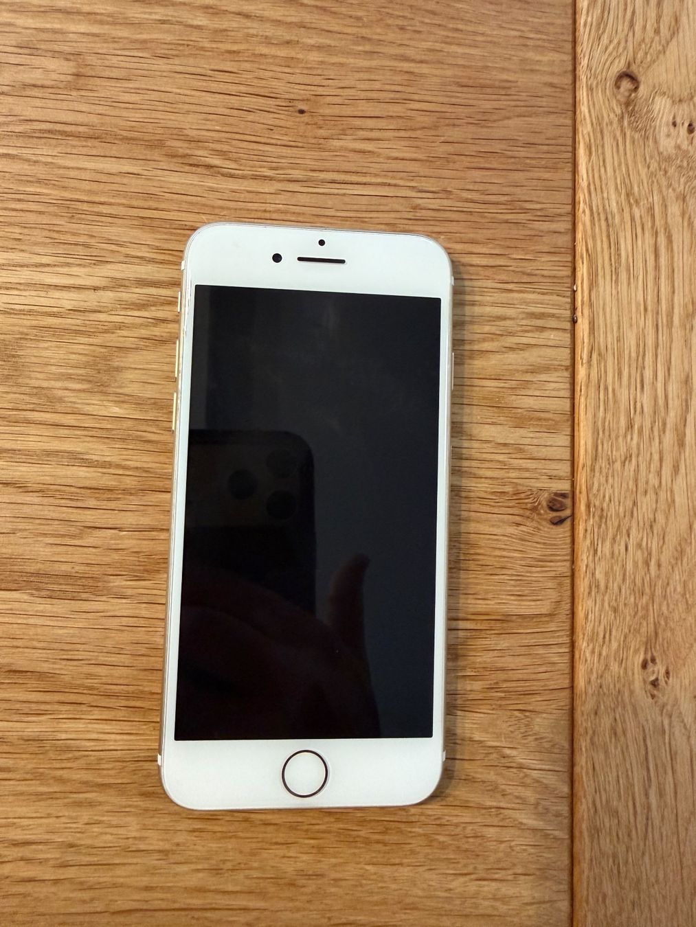 Apple Telefoni cellulari / Smartphones: Iphone 7 - 2016 128 GB – Usato da Raron venduto da SL-1990