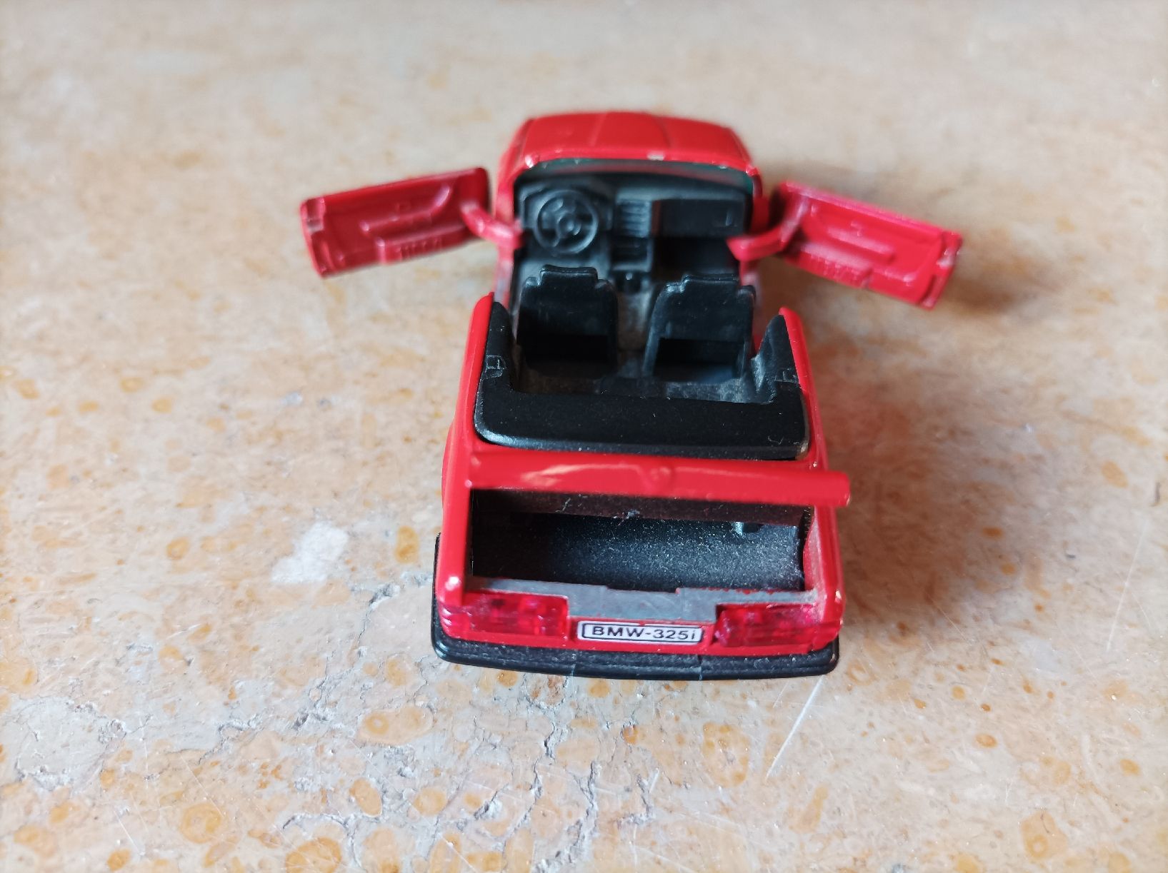 Corgi Toys Modellini d'auto: BMW 325i Limousine / Cabrio – Usato da Liebefeld venduto da PoloLePoulpe 2