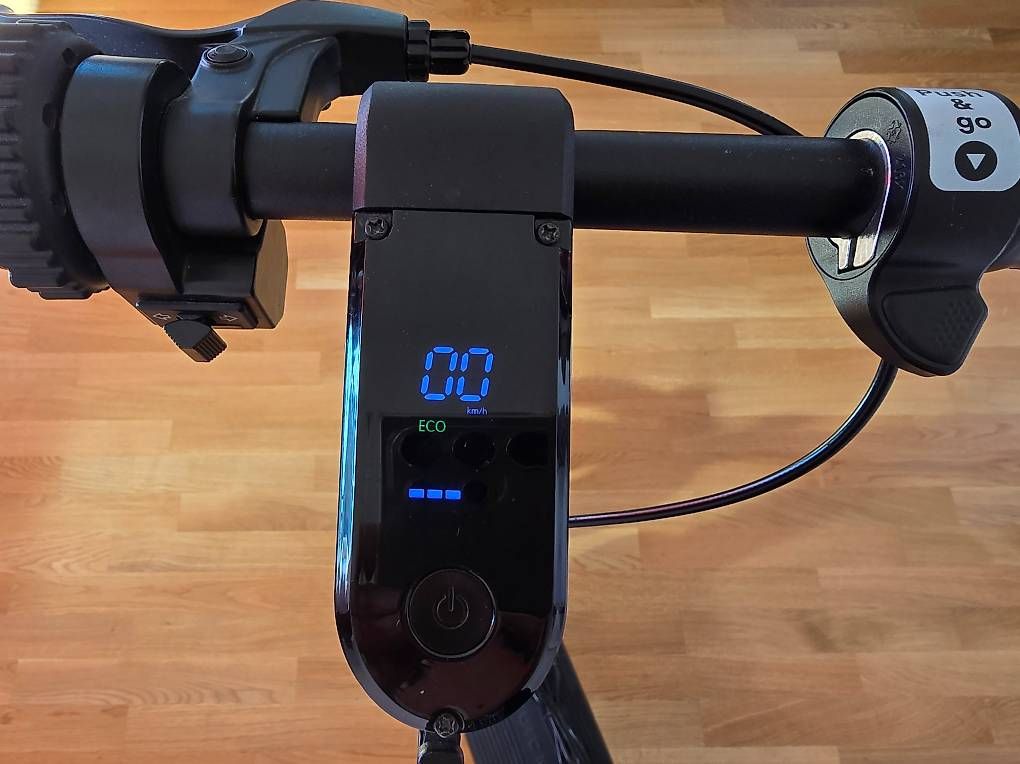 Kickboard: Trottinette ÉlectriquevKuickwheel S1-C PRO – Usato da Morges venduto da Birriba 2