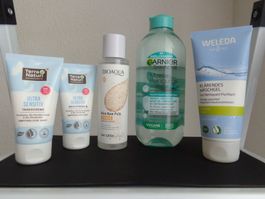 Gesichtsprodukte neu und bereits angefangen