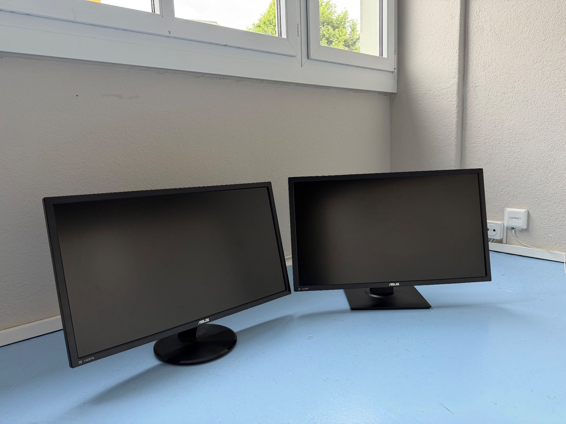 Asus Monitor: 2 ASUS Monitoren – Usato da Zürich venduto da mar_hs6l