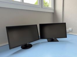 2 ASUS Monitoren