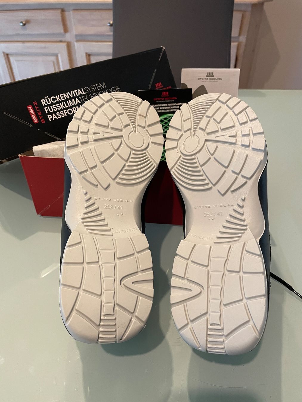 Scarpe da uomo: Neue Steitz Secura Arbeitsschuhe, Gr. 41 – Nuovo e nell'imballaggio originale da Grüningen venduto da cor_wm7j 3