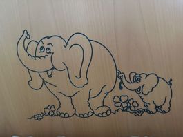 Holz Kinderbett mit Elefantenmotiv