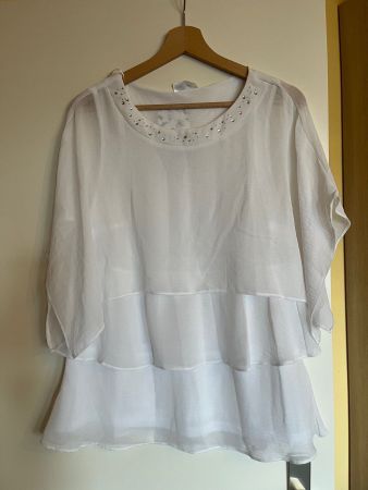 Festliche Bluse Gr 38-40. Fabrikneu