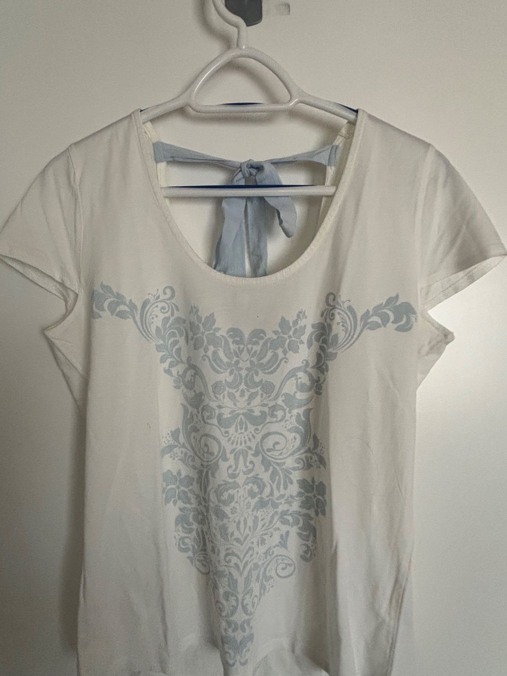 Nafnaf T-shirt: T-shirt Naf Naf XL – Usato da Tolochenaz venduto da CelVrz