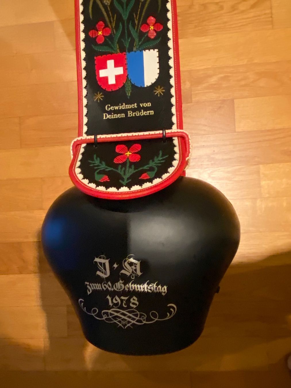 Campanacci mucche: Treichel mit besticktem Ledergurt, W. Eggimann, Weier i.E. – Usato da Eschenbach LU venduto da patrik27 3