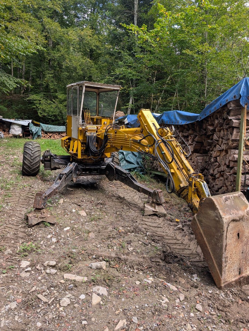 Menzi Muck Escavatori: Menzi Muck 3000 T1 – Usato da Siebnen venduto da chnuschti69