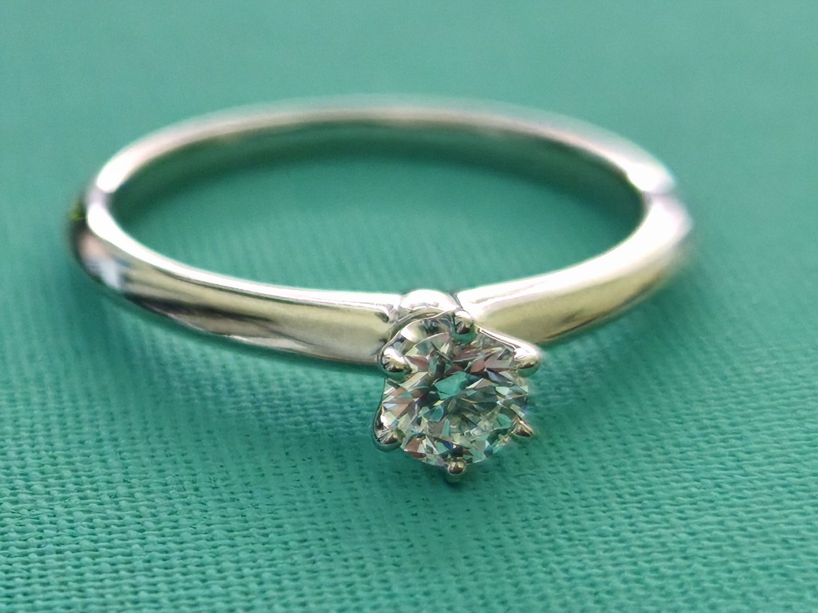 Tiffany & Co. Anelli: Tiffany Solitaire Diamant Ring – Nuovo (secondo la descrizione) da Kreuzlingen venduto da dad_9x7b