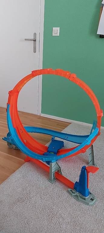 Spielzeuge: Hot Wheels Looping – Gebraucht aus Full-Reuenthal von Kimano