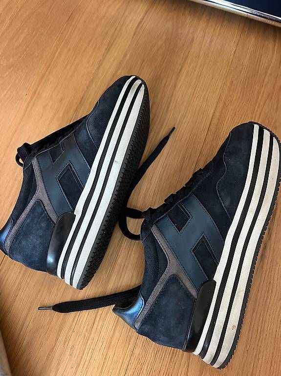 Hogan Scarpe da donna: Hogan Sneakers - Wildleder – Usato da Zürich venduto da Iliana22 1