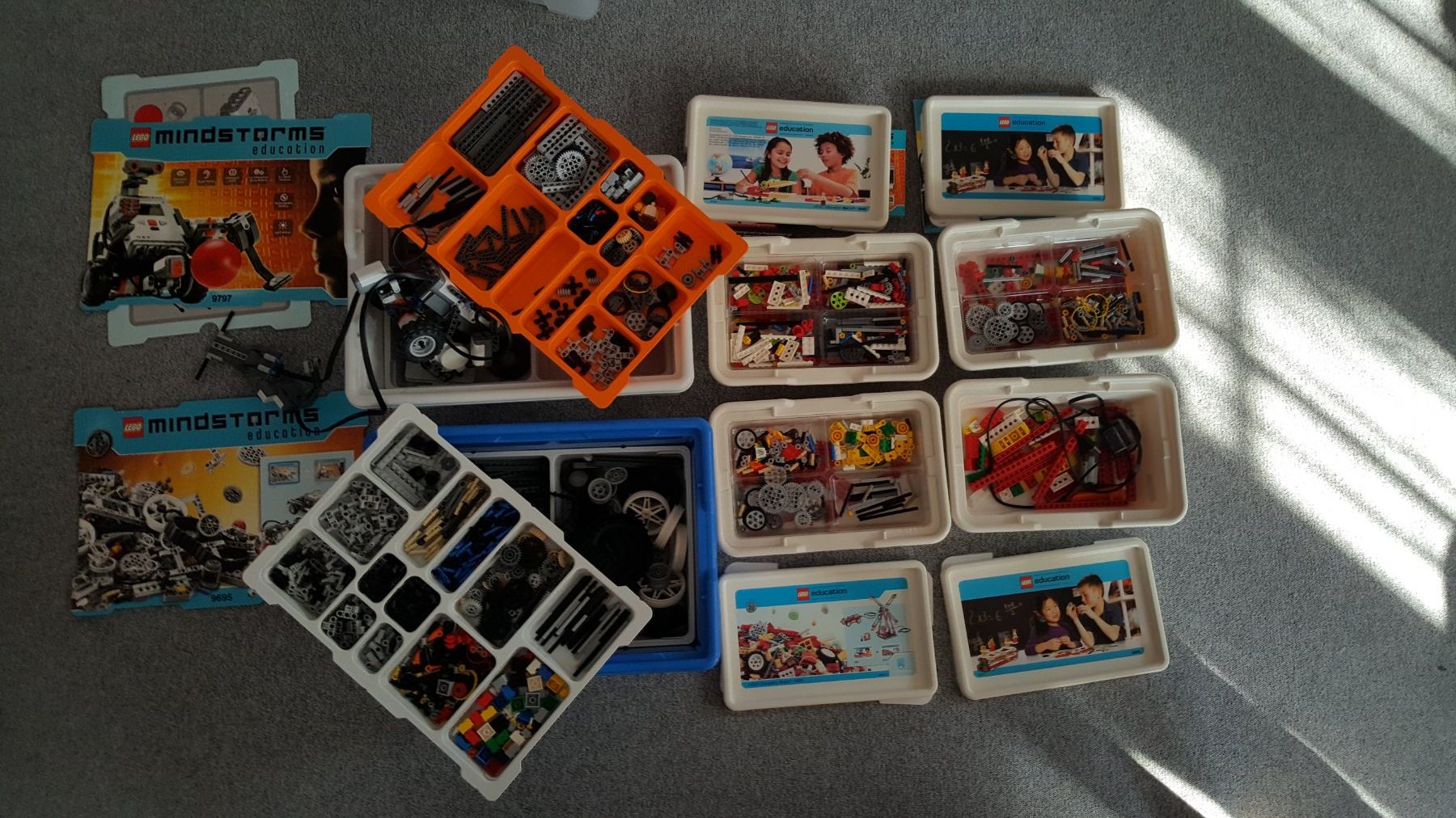 Lego Giocattoli: Lego Mindstorm Roboter und 4 Lego Education Sets – Usato da Bächli (Hemberg) venduto da reschel 5