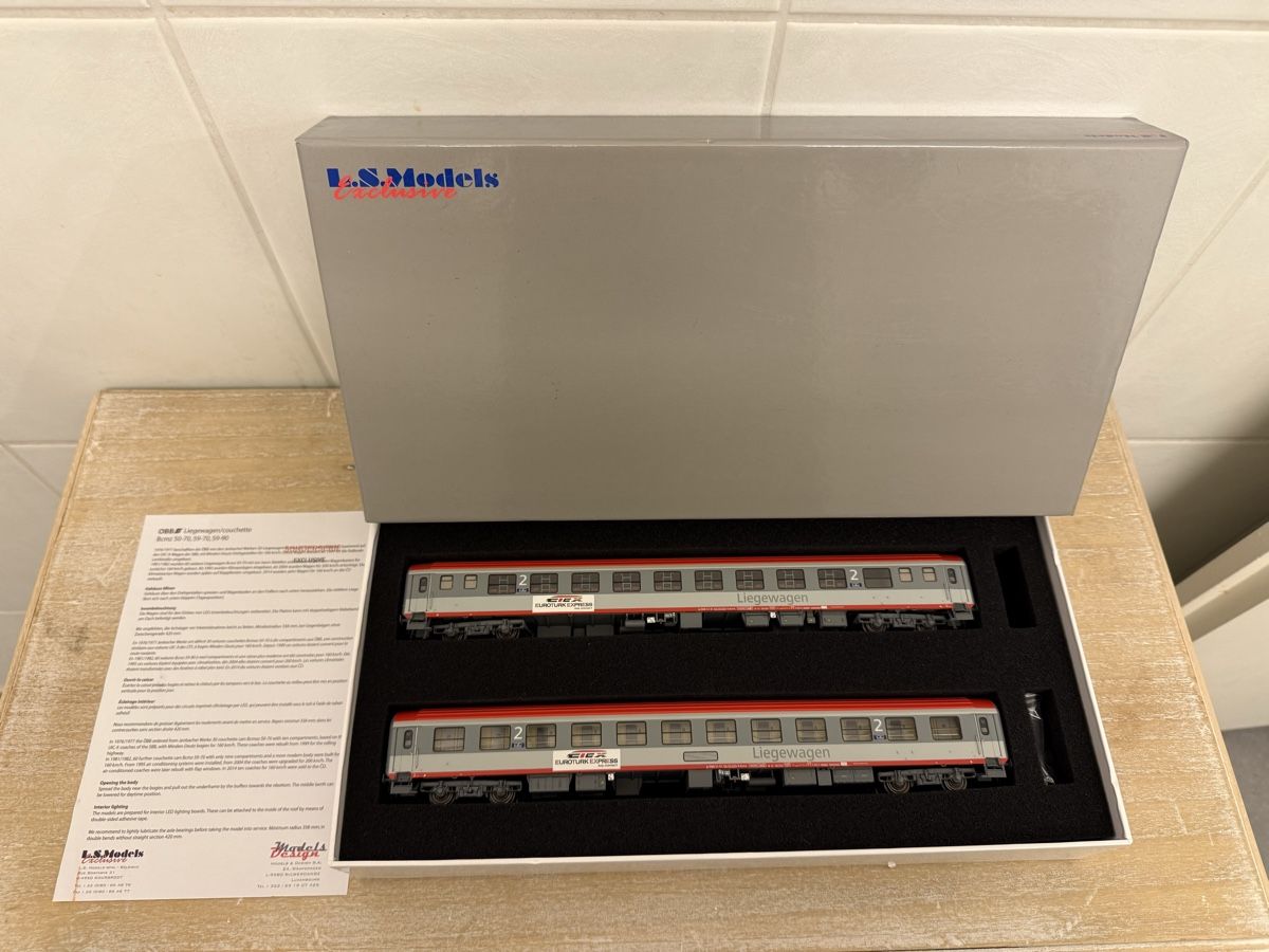 LS Models Modellini di ferrovie: L.S Models ÖBB LIEGEWAGEN  Bcmz SONDEREDITION – Nuovo e nell'imballaggio originale da Zürich venduto da Volanbusz