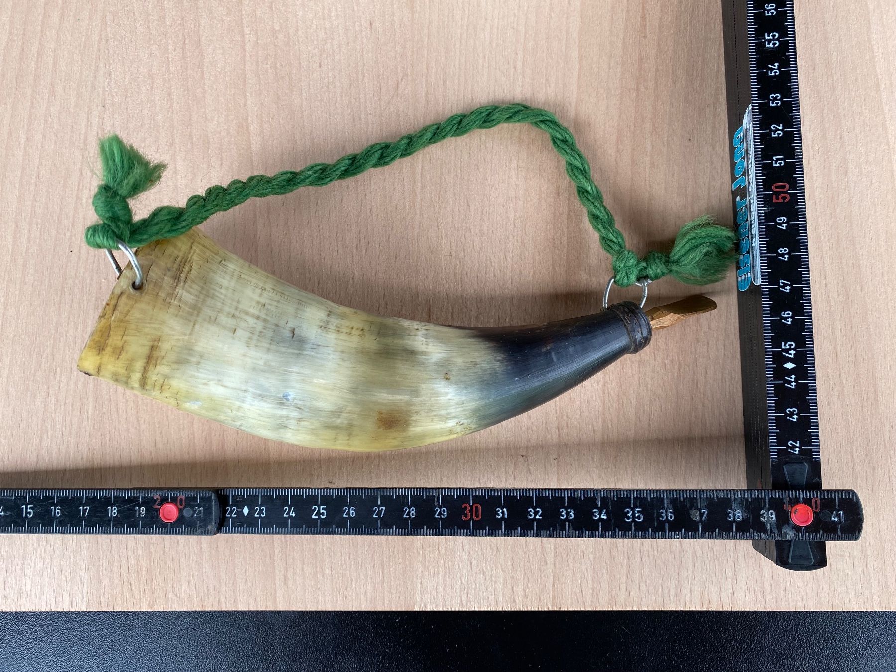Uniformen: schönes antikes Bündner Pulverhorn – Gebraucht aus Feldbach von Olive1 9