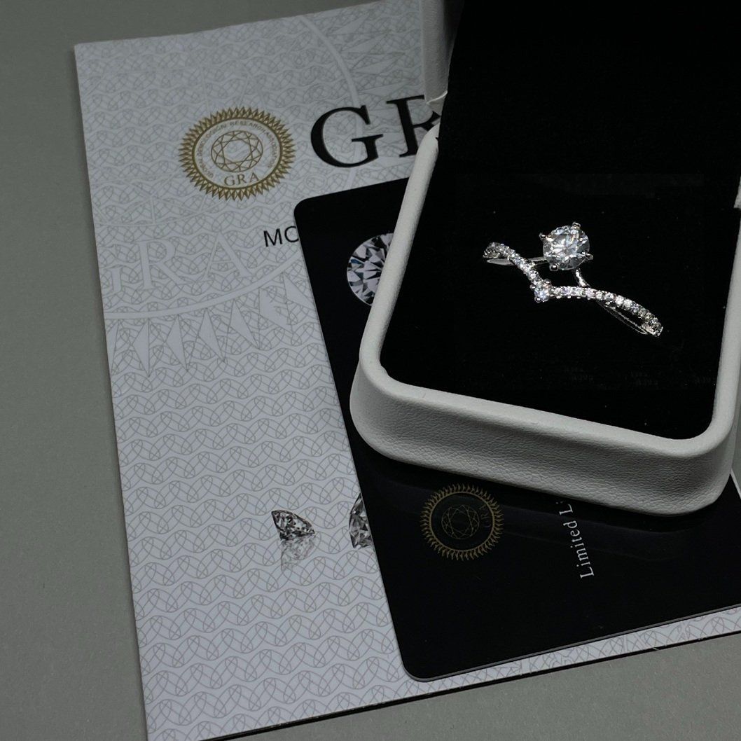Ringe: Moissanite Ring, Silber 0.5ct - Gr. 62 Zertifikat – Neu (gemäss Beschreibung) aus Thun von Creative-Art-Tess 6