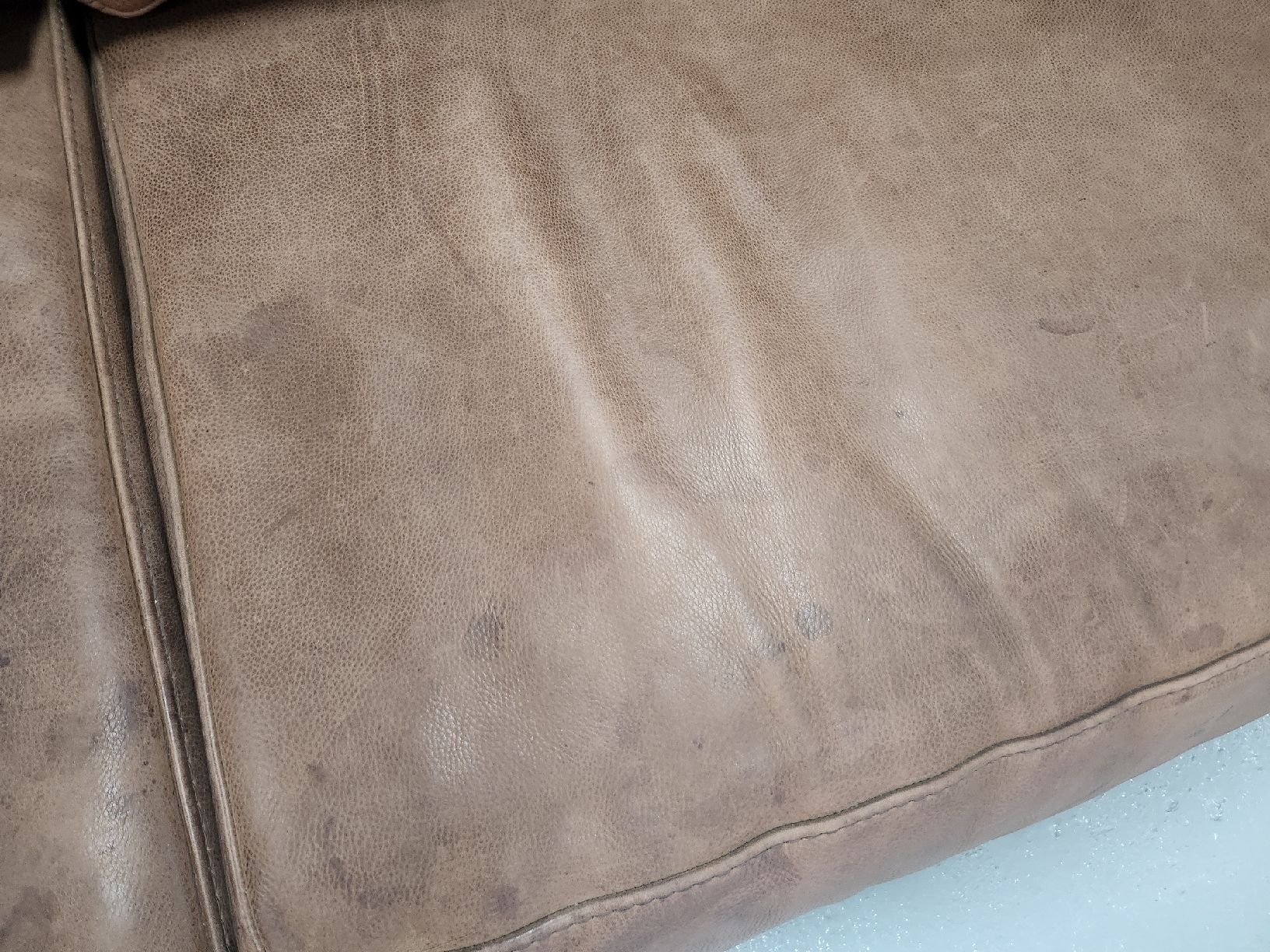 Baxter Divani: Baxter - Budapest 2-Sitzer-Sofa by Paola Navone – Usato da Nijmegen venduto da HermsenDesign 7