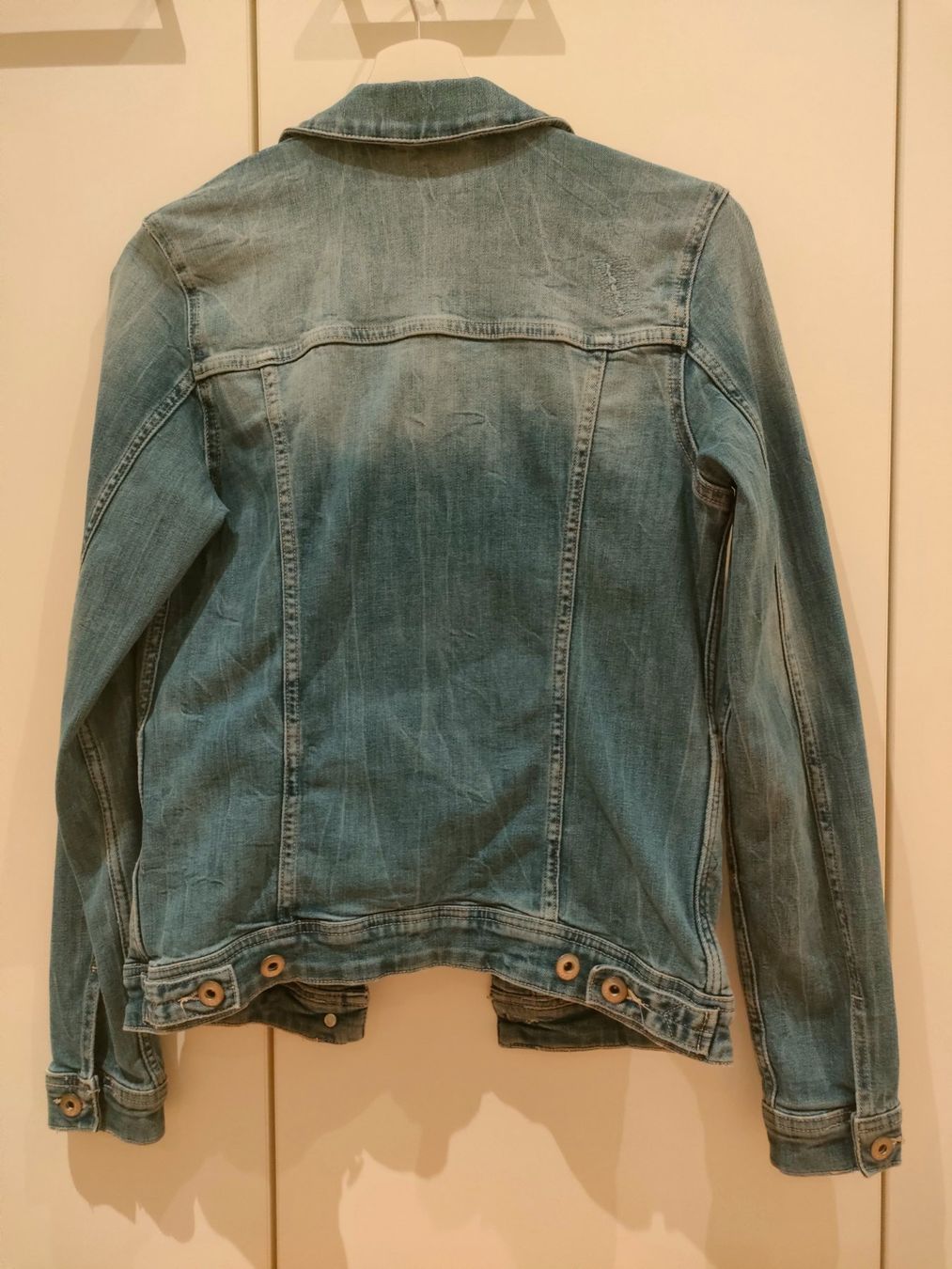 Esprit Vestes: Jeansjacke edc by Esprit – D'occasion à Ebikon par che_j7m9 1