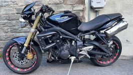 Triumph Street Triple Töff Motorrad ab Service Neue Pneu