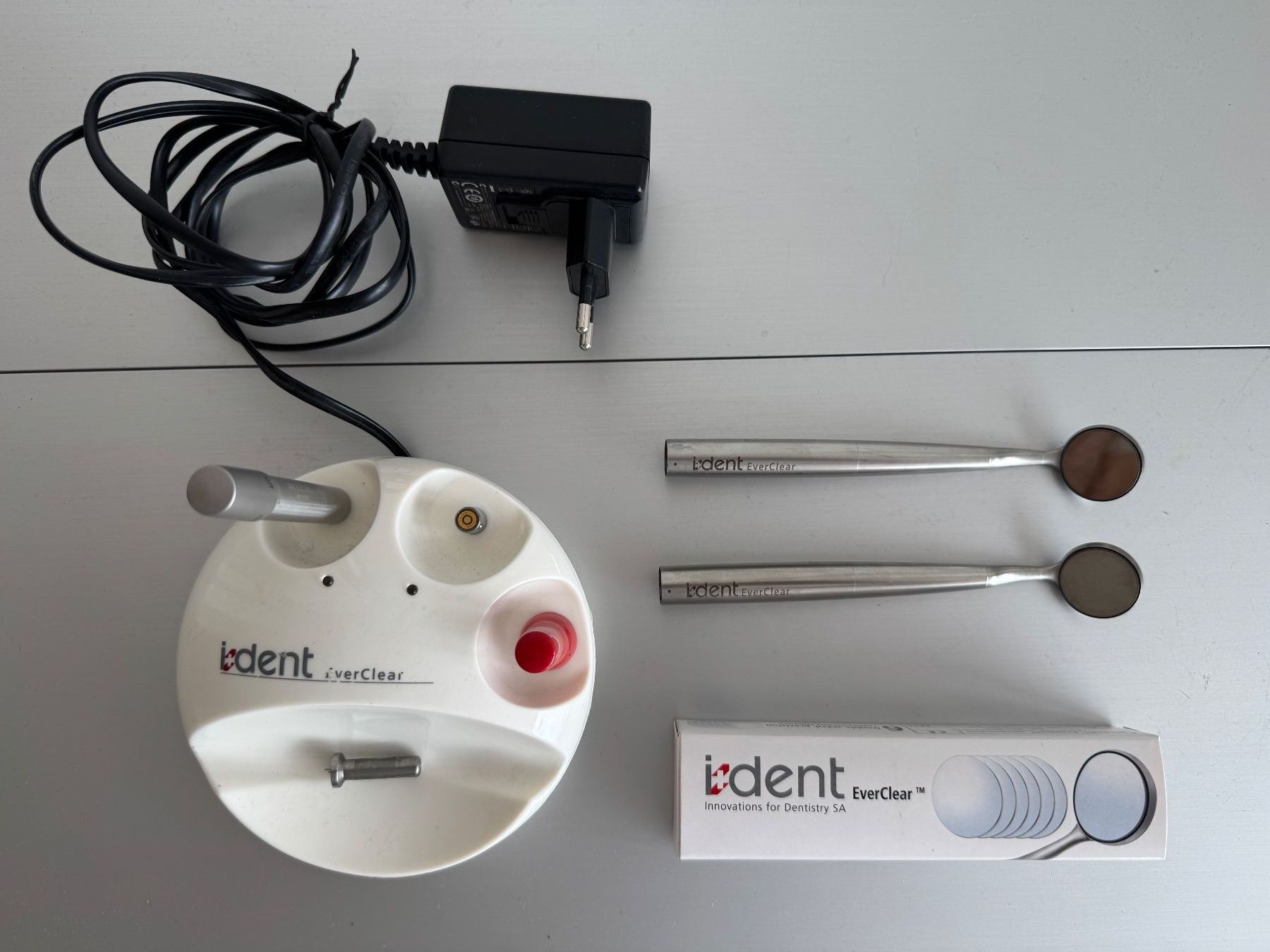 Attrezzature mediche: Ident EverClear Intraoralspiegel – Usato da Winterthur venduto da abo17