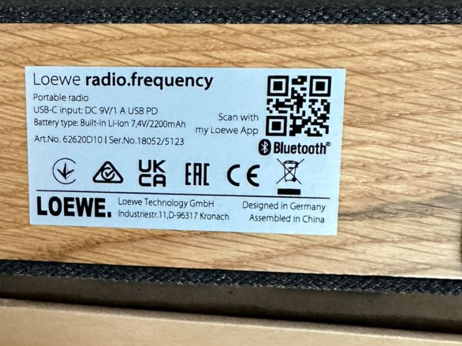 Loewe Radio: Loewe Radio. Frequency mit UKW, DAB+ und Bluetoth – Nuovo (secondo la descrizione) da Burgdorf venduto da interstellar2 4