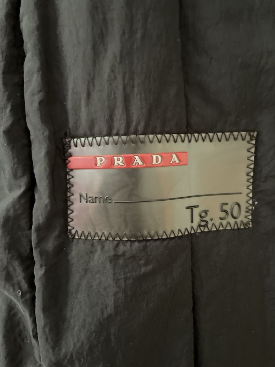 Prada Cappotti: Prada schwarzer Moleskin Mantel – Usato da Basel venduto da mattt 3