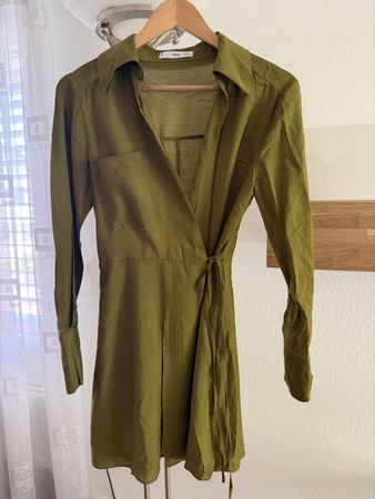 Kleid Mango Olivgrün Grösse S neuwertig