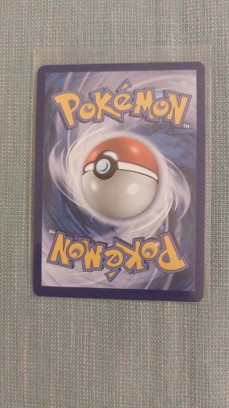 Pokémon Carte collezionabili: Calyrex cavaliere glaciale Vmax regno glaciale – Nuovo (secondo la descrizione) da Bellinzona venduto da Pagur 1