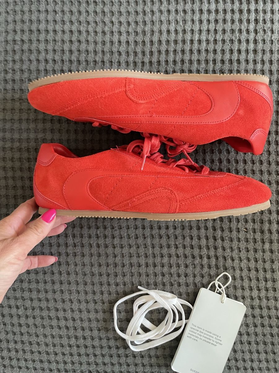 Cos Scarpe da donna: Neue COS Sneaker rot in Gr.39 – Nuovo e nell'imballaggio originale da Zürich venduto da cosmic_mariposa 1