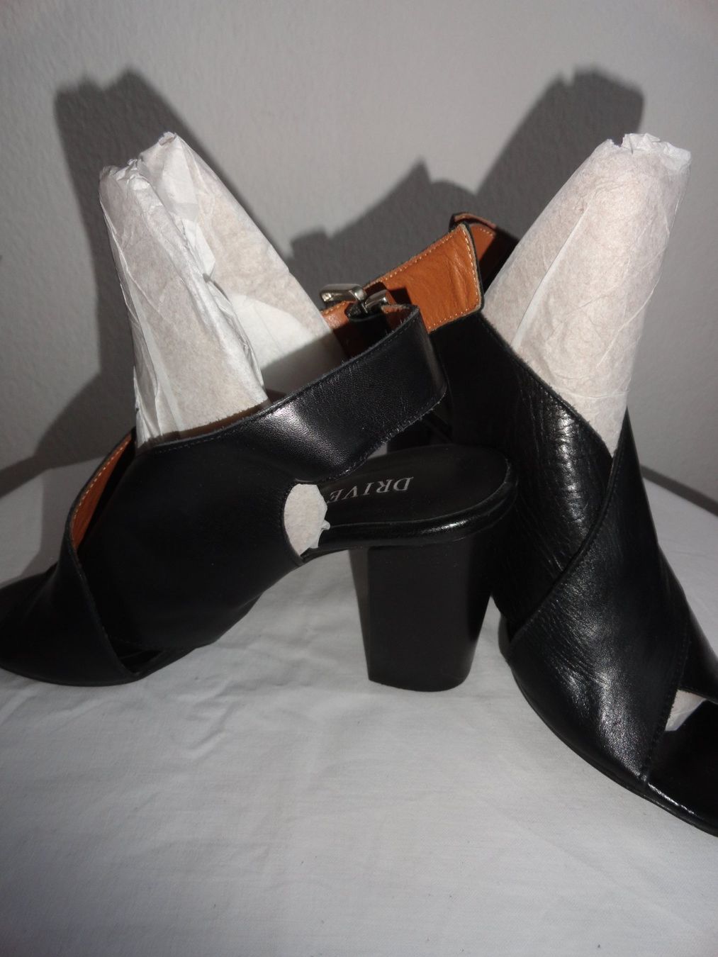 Scarpe da donna: chaussure  Drivein T 37 – Usato da Gampelen venduto da Mari60 1