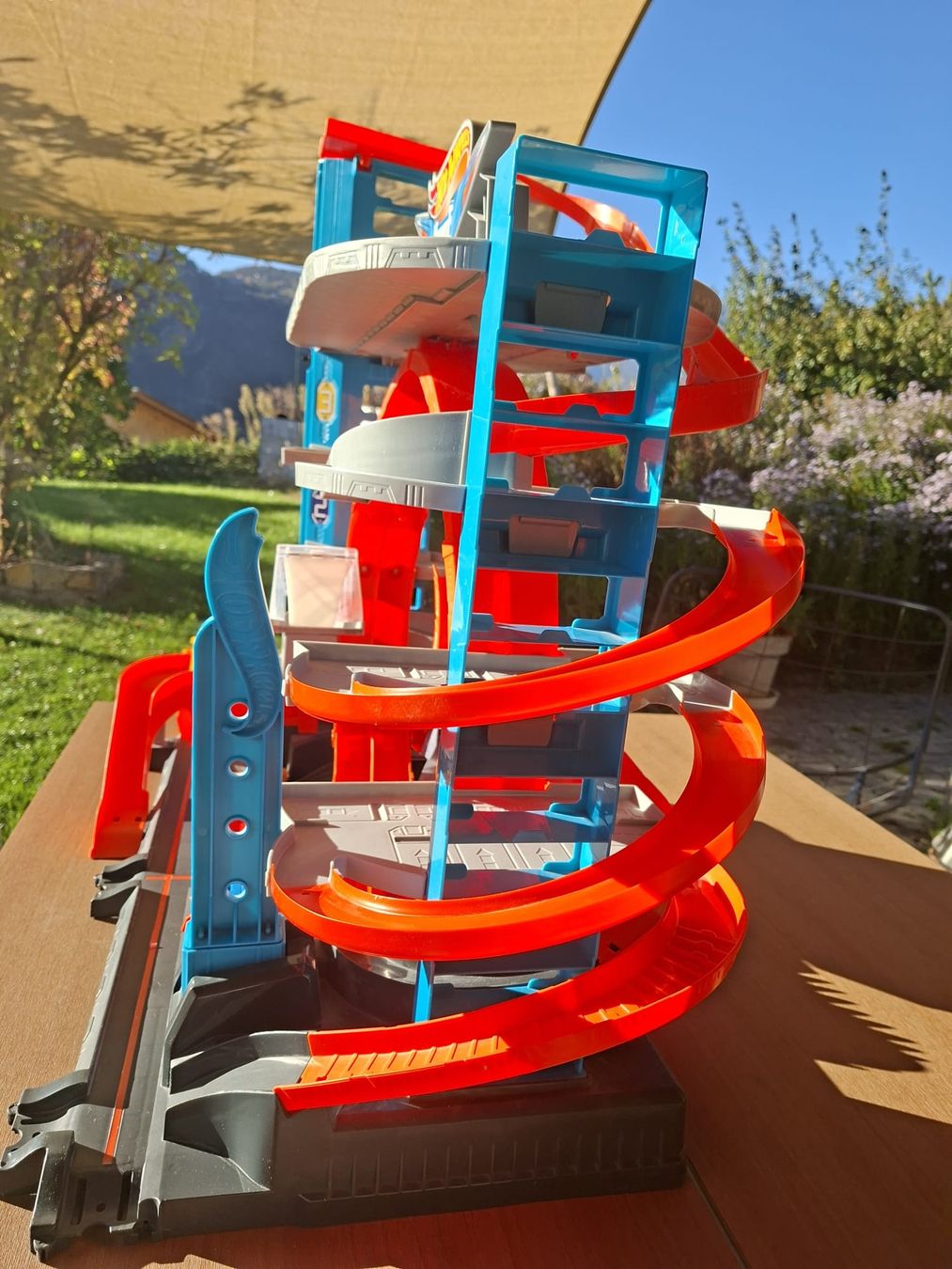 Hot Wheels Piste: Hot Wheels Bahn  – Usato da Visperterminen venduto da Bizinen78 1