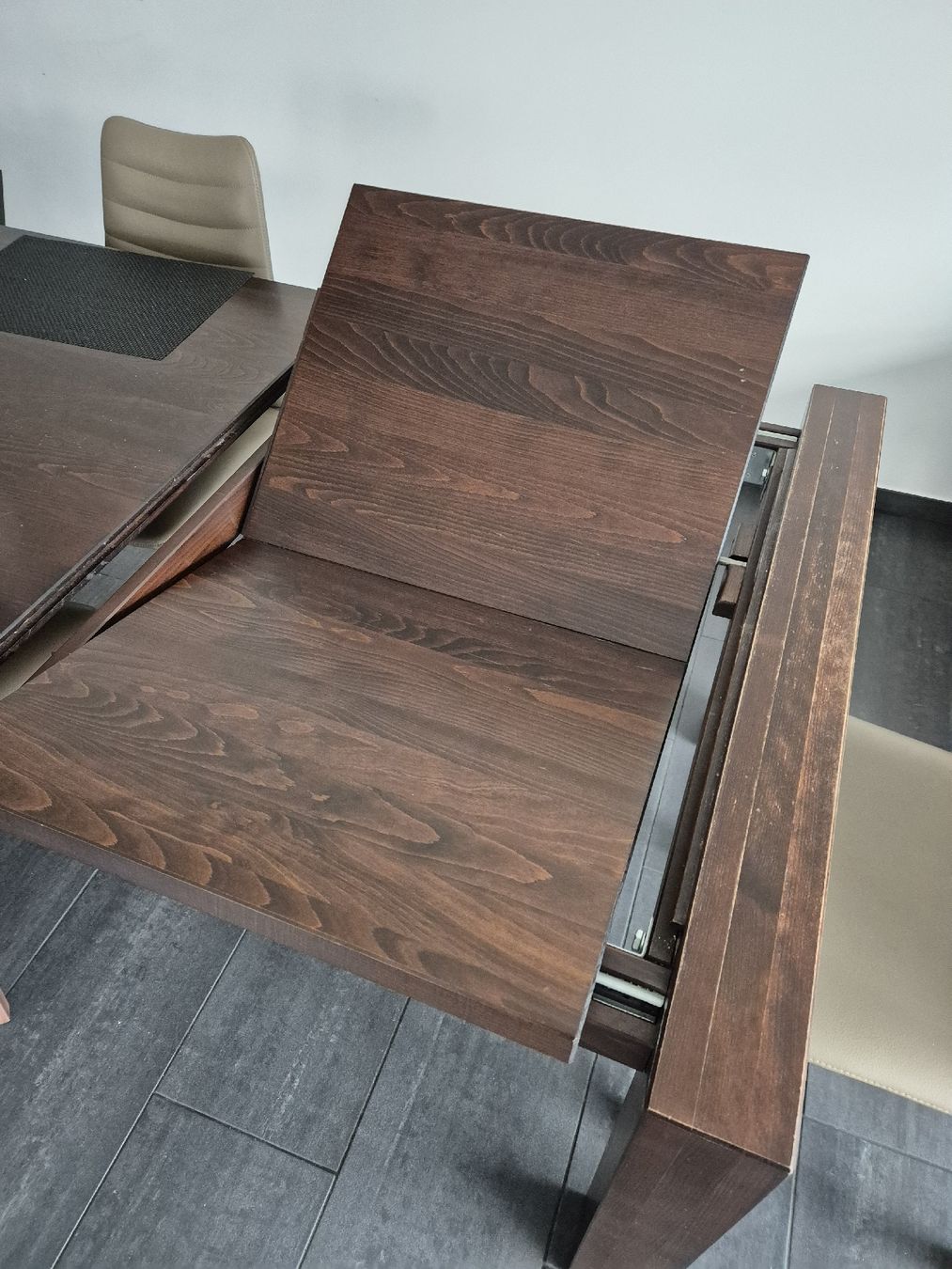 Tavoli: Holztisch Massiv Nussbaum – Usato da Meggen venduto da duderino009 8