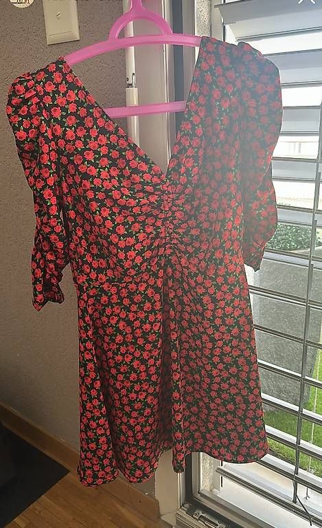 Kleider: Robe top shop taille 34 – Gebraucht aus Renens VD von mary184