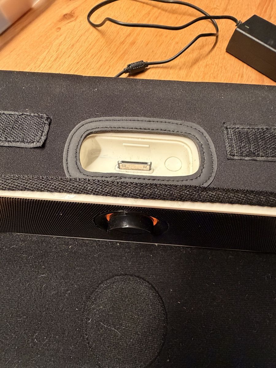 Logitech Casse acustiche: Logitech AudioStation Express Portable Speakers – Usato da Büsserach venduto da hua_1993 2