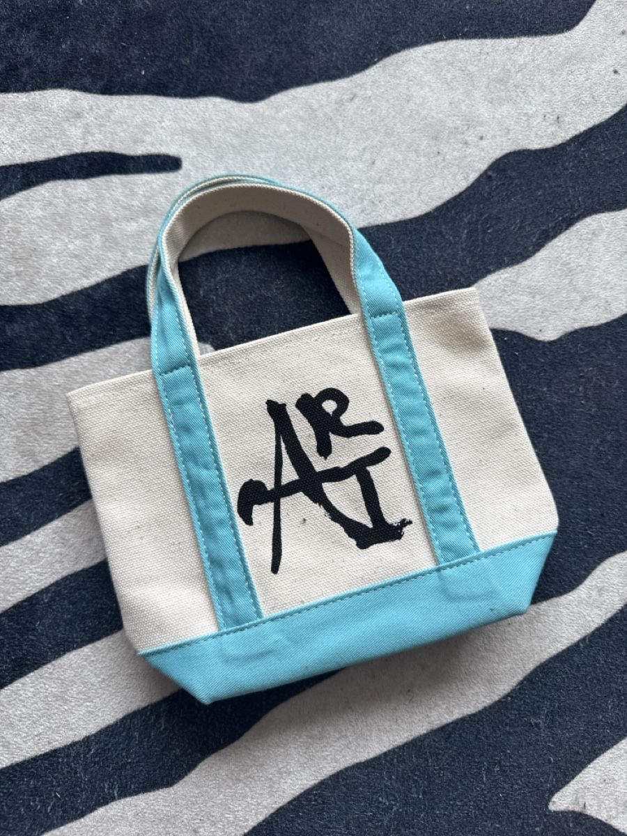Borse: ArtBasel Iconic Bag small – Nuovo (secondo la descrizione) da Basel venduto da dar_m6pq