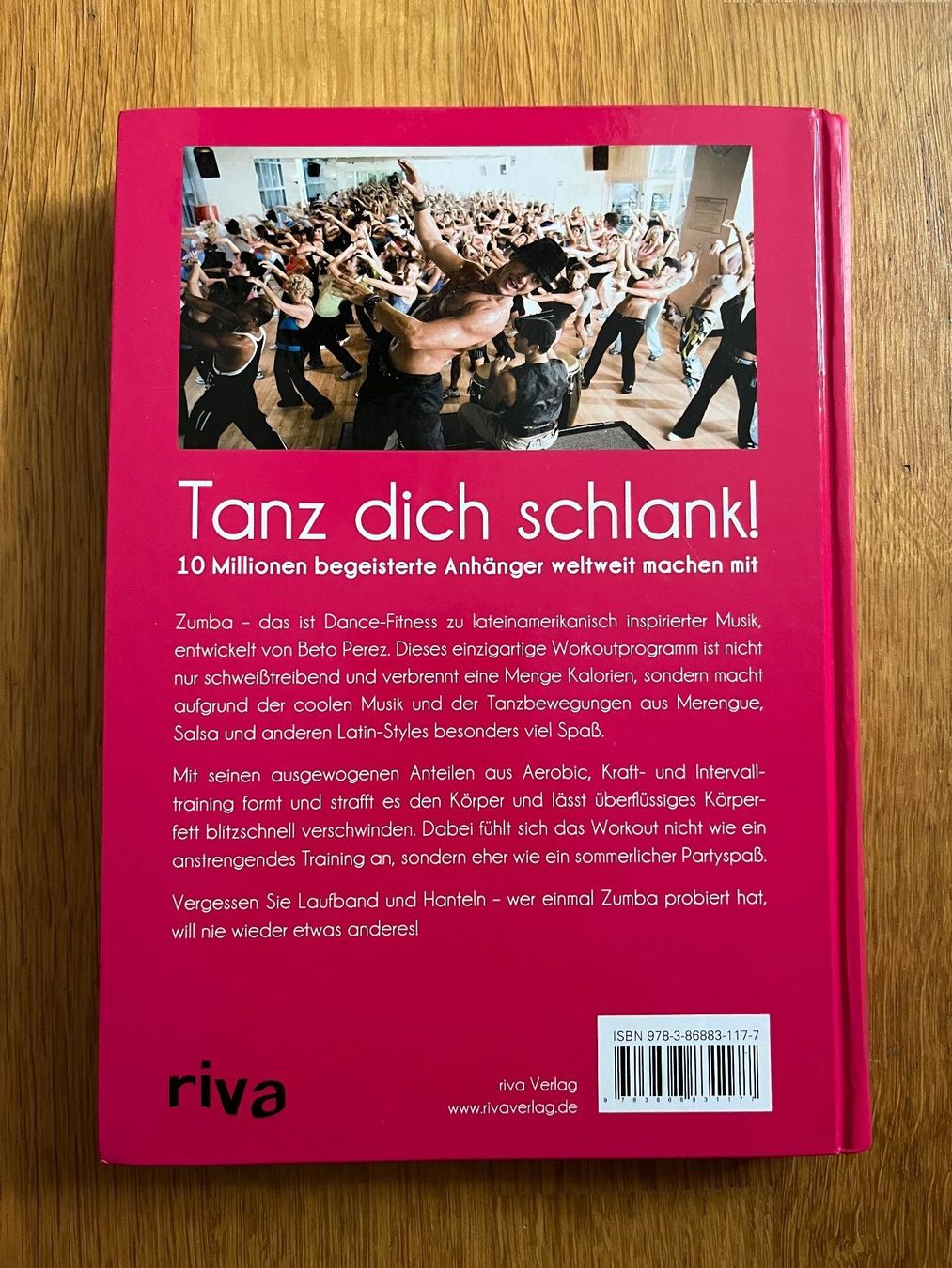 Libri: Buch "ZUMBA - Das Dance-Workout", Beto Perez – Usato da Grosswangen venduto da Vita500 1