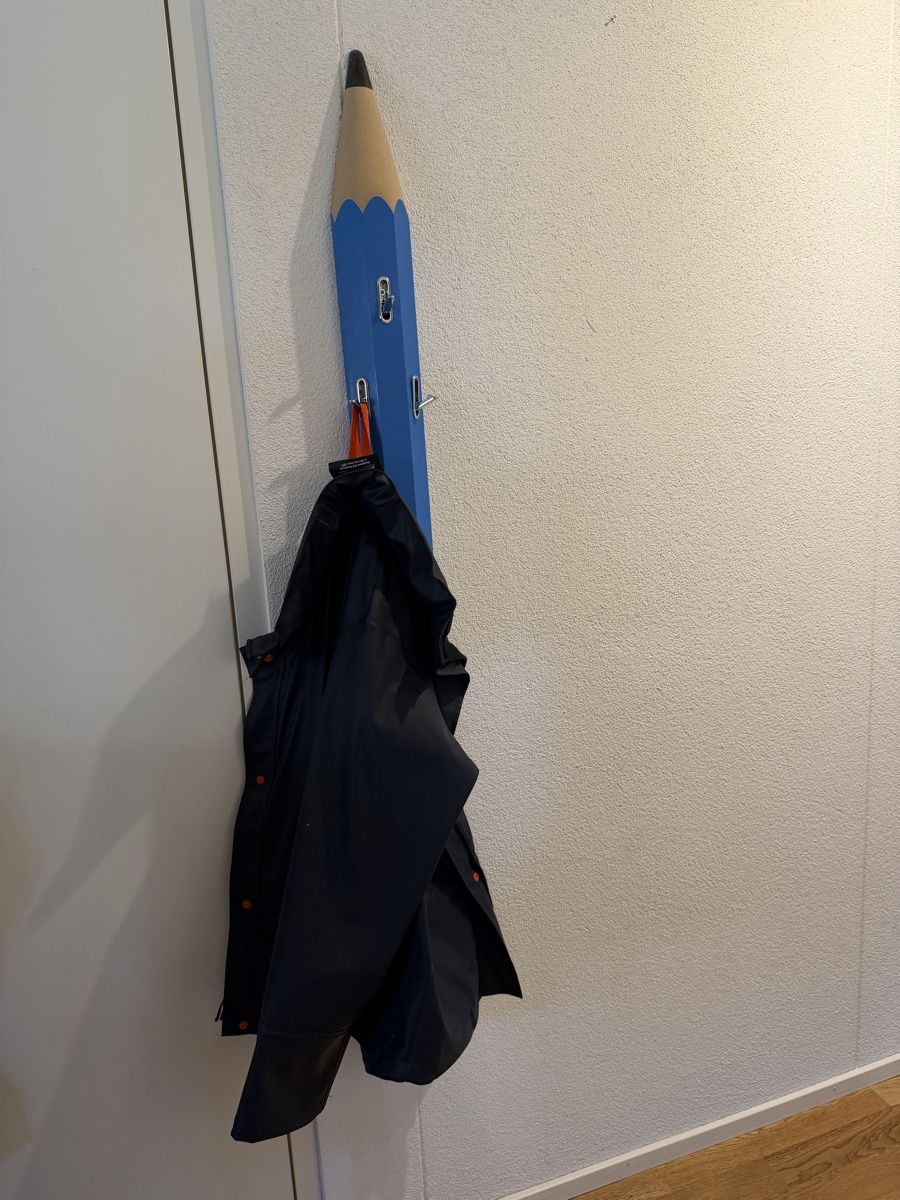 Garderobe: Wandgarderobe Bleistift blau – Gebraucht aus Maschwanden von JP_Meyer