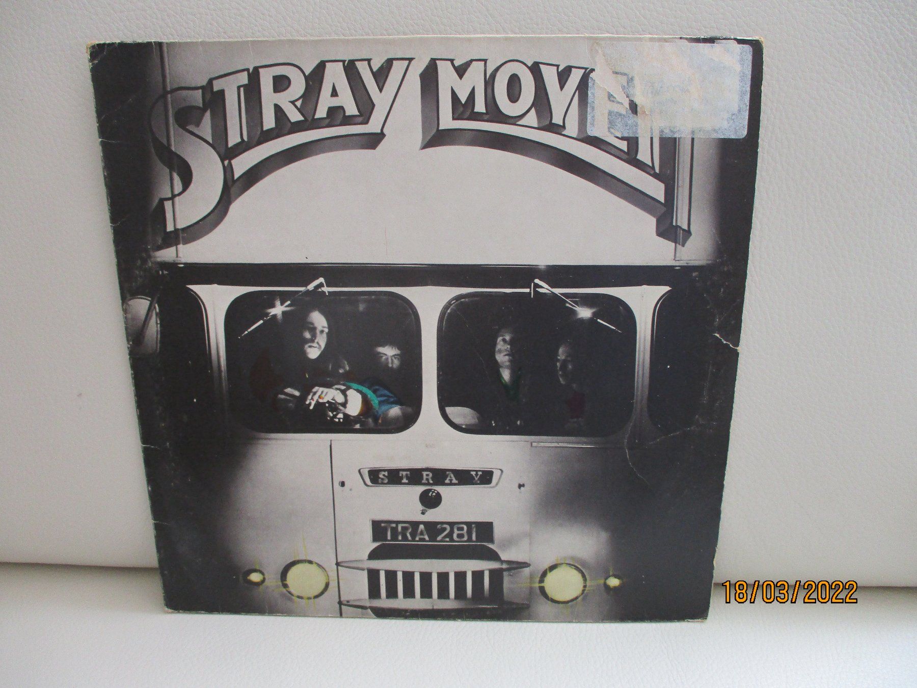 Dischi in vinile: Stray – Move It – Usato da Liestal venduto da Disc-Point