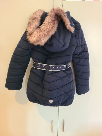 Mädchen Winterjacke dunkelblau mit Gürtel Grösse 134