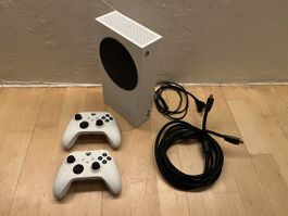 Xbox Series S 512 GB + 2 Controller – Top Zustand