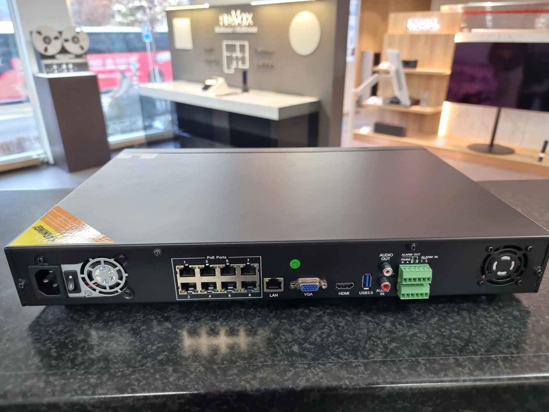 Lettore multimediale & Streamer: Provision NVR3-16400-8P(1U) – Usato da Chur venduto da EP_bernhard 1