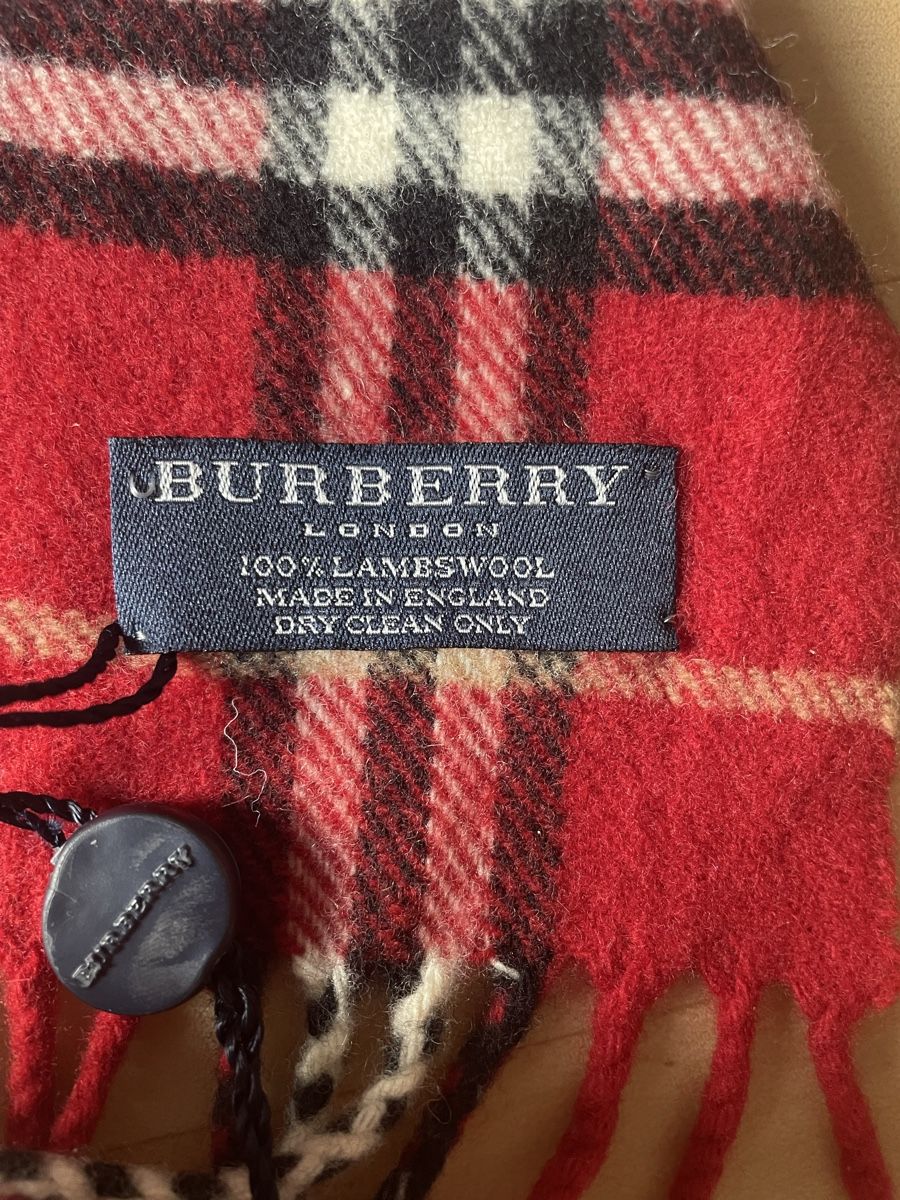 Burberry Altro abbigliamento per bambino: BURBERRY children scarf 100% Lambswool – Usato da Zürich venduto da Angela_Fashion_Lover 2