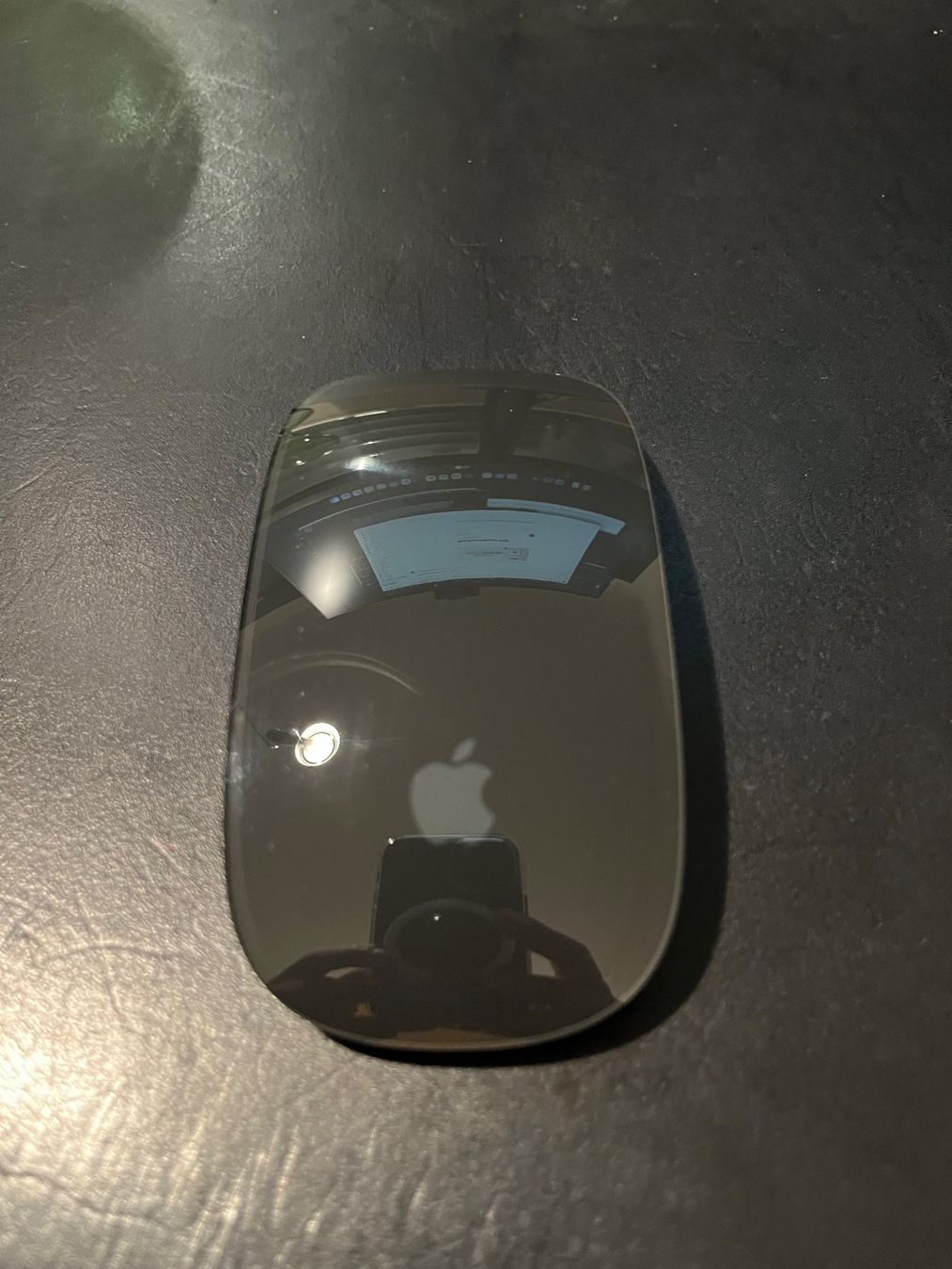 Apple Mouse: Magic Mouse – Schwarze Multi-Touch Oberfläche – Usato da Hedingen venduto da manimm