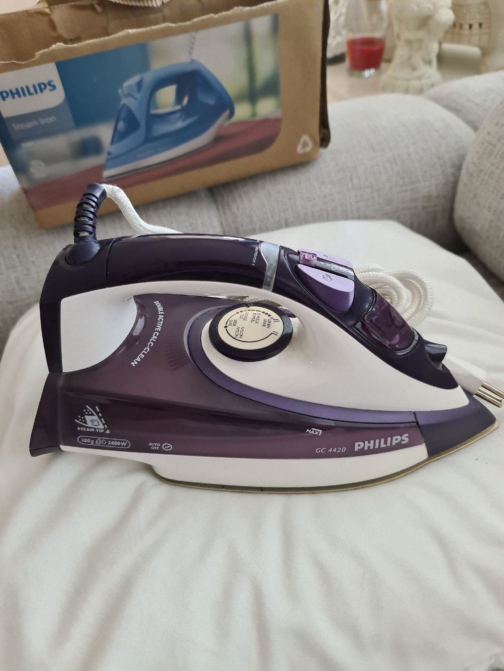 Philips Ferri da stiro: Dampfbügeleisen Philips GC 4420 – Usato da Thun venduto da erh_fs86 3