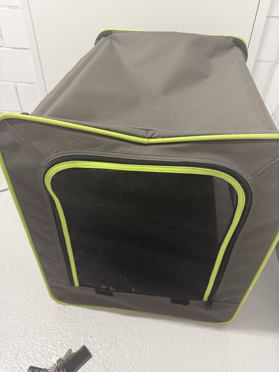Cucce & Letti: Transportbox Hund Katze faltbar  – Usato da Hüttwilen venduto da sar_8gj7 1